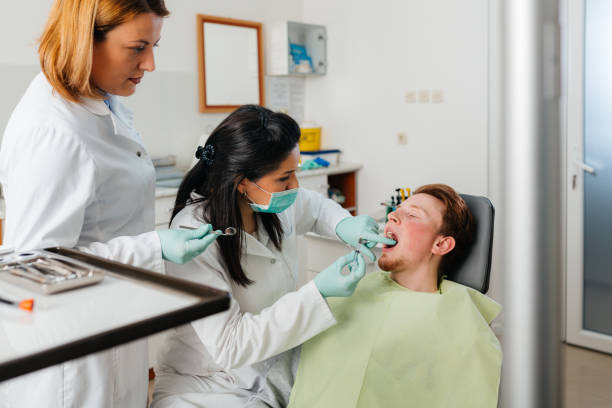 Best Weekend Emergency Dentist in Lake Camelot, IL